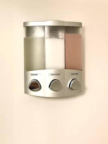 Cozy sanctuary minutes from the bay and beaches Cozy sanctuary minutes from the bay and beaches