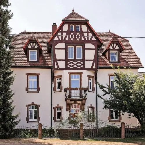 Charmante, großzügige Ferienwohnung Villa Fleurie in Bretten, Deutschland