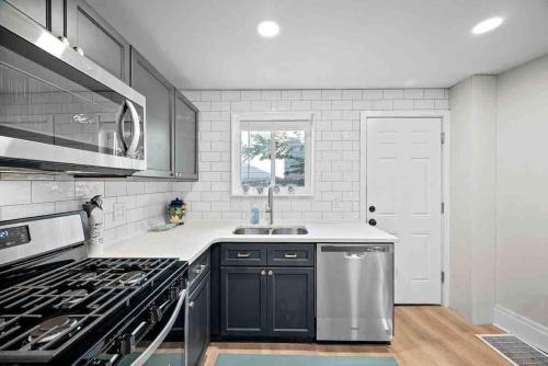 Hip and Bright Lawerenceville 2 Bed Easy Parking near Pittsburgh Állatkert és PPG Akvárium