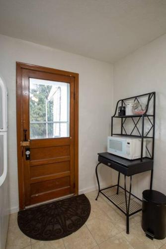 Stylish and Refined with Easy City Access in Pittsburgh, USA