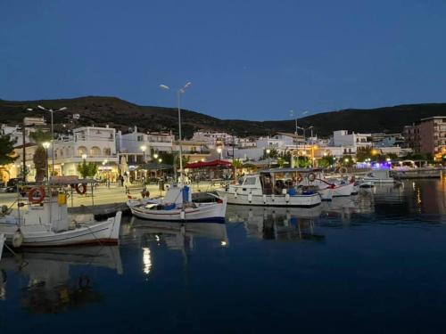 Közeli látványosságok, Thea Hotel - Studios & Suites in Marmari