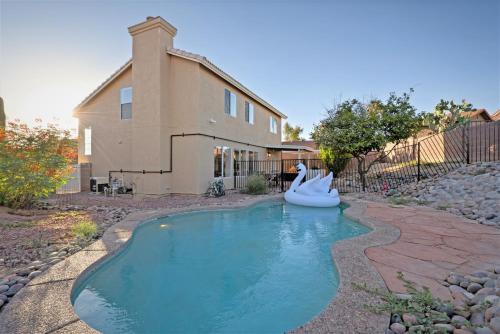 B&B Tucson - @ Marbella Lane - Elegant & Artistic Home w/ Pool - Bed and Breakfast Tucson