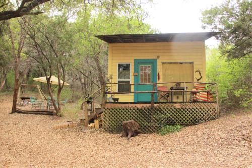 The Mexico Cabin at Creekside Camp & Cabins