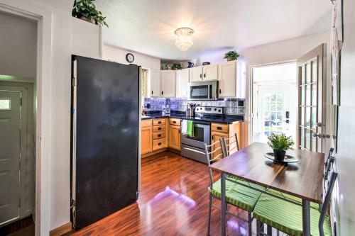 Spacious Retreat with Pool about 2 Mi to Hershey Park! in Hummelstown, USA