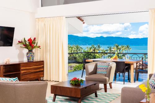 Penthouse dos habitaciones, dos baños, vista al mar - Hotel Costa Club Punta Arena in Puerto Vallarta, Mexico
