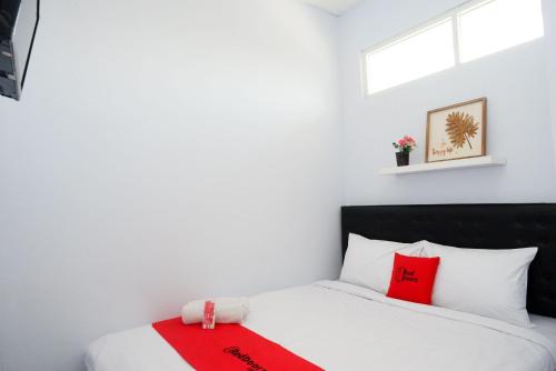Standard Double Room image 10