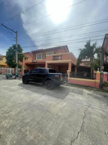 Spacious 4 bedroom house