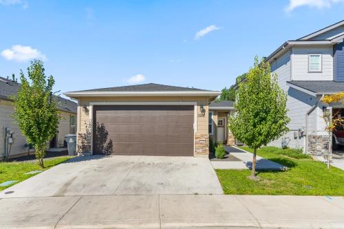 The Bella! West Nampa Private 3 Bedroom Home