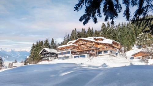 Frieden DAS Alpine Panorama Hotelpension, Unterkunft in Pill
