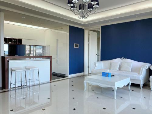 Ocean star condominium (phoenix Island ) B