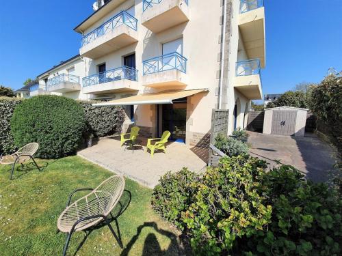 LA MER A VOS PIEDS in 拿伏爾富埃南