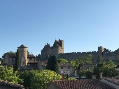 LOFT AVEC VUE IMPRENABLE SUR LA CITÉ - 4 personnes - Location saisonnière - Carcassonne