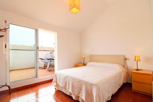  Global Properties, Apartamento con piscina en playa Corinto in Sagunto