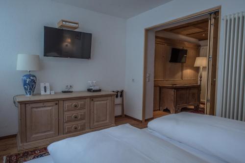 416555326 Hotel Ciasa Salares