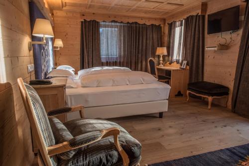416557806 Hotel Ciasa Salares