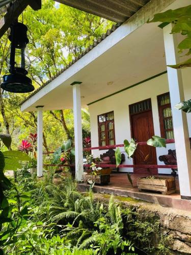 B&B Ratnapura - Green Leaf Holiday Bungalow - Bed and Breakfast Ratnapura