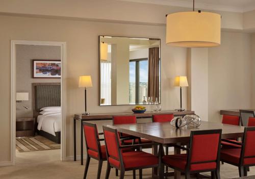 Hyatt Regency Birmingham - image 4