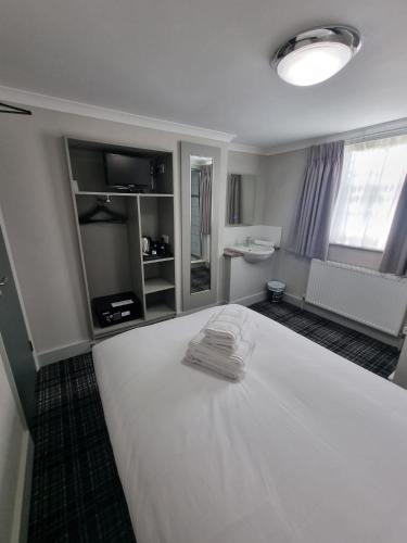 Howard Winchester Hotel - image 7