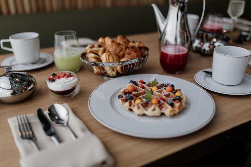 SANA Lisboa Hotel - image 2