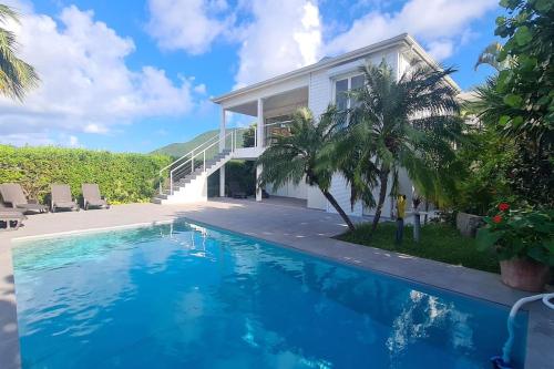 Villa Picaflor, Friar's Bay