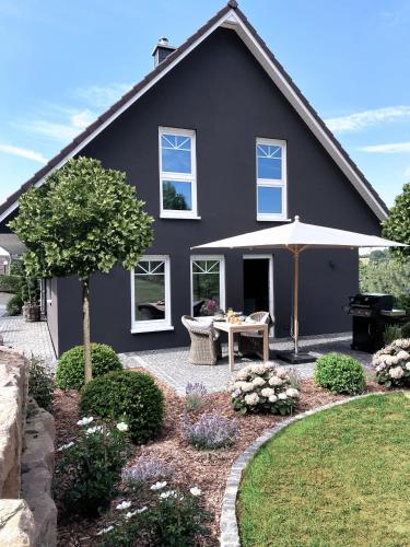 21oaks / Cozy-Luxury / Boutique Home / Frankfurt