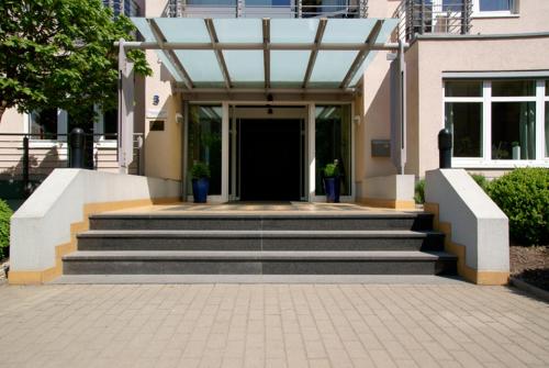 Entrance, Hotel Am Weberplatz in Plauen