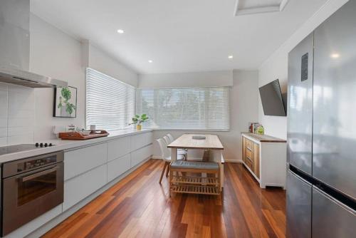 Amazing Home By Beach - Fully Aircon-ed - Wifi, Auckland (foto 11)