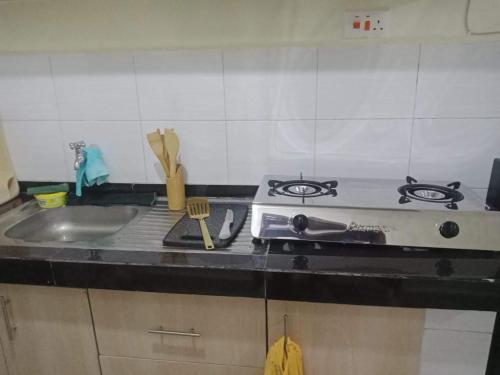Eden's Studio apartment in อึมโลลองโก