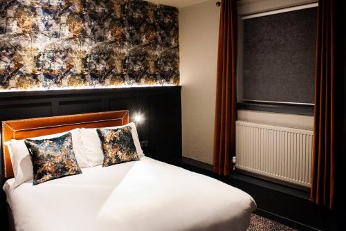 The Coachman Hotel - image 7