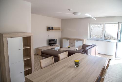 廚房, Gästehaus und Fewo Lamm Garni (Gastehaus und Fewo Lamm Garni) in 布勞博伊倫