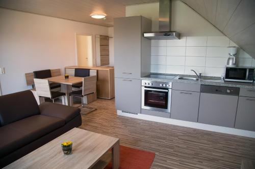 廚房, Gästehaus und Fewo Lamm Garni (Gastehaus und Fewo Lamm Garni) in 布勞博伊倫