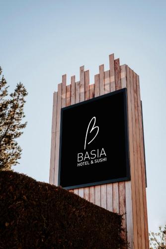 . Basia Hotel & Sushi