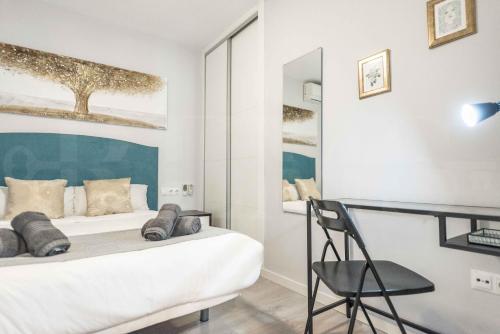 Cosy flat with private balcony - Historic Center by REMS, Málaga (fotografie 8)