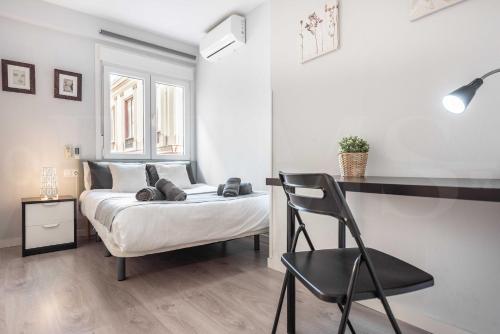 Cosy flat with private balcony - Historic Center by REMS, Málaga (fotografie 7)
