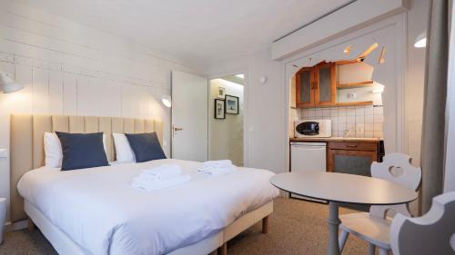 Hôtel des 2 Gares - image 11