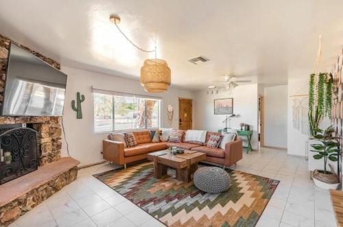 Tortoise Oasis - Hot tub, Shuffleboard, & More!, Yucca Valley (foto 5)