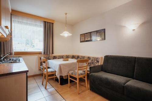 Residence Chalet Pinis - Accommodation - Corvara in Badia