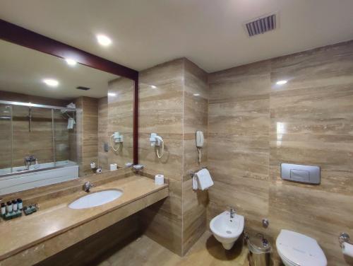 ザ グリーン パーク ボスタンチ ホテル