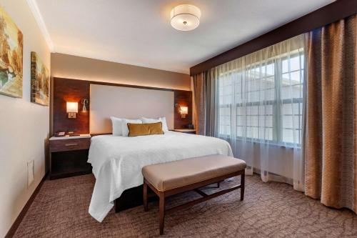 Best Western Premier Bridgewood Hotel Resort