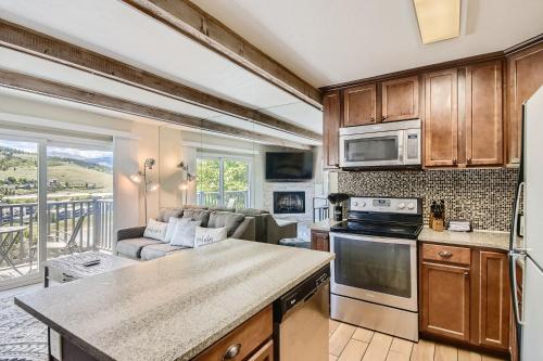 NEW LISTING! Amazing Lake and Mountain Views at this Dillon Condo! condo in Dillon, USA