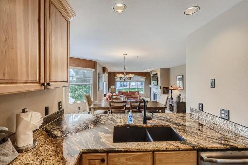 New Listing! Beautiful Frisco Condo with Lake Views! condo in Frisco, USA