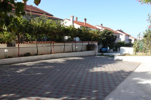 Apartments with a parking space Pula - 7313 - image 7