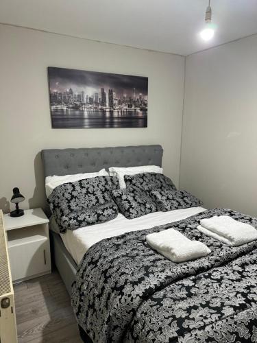 Beautiful Hoe Street First Floor one bedroom apartment B Walthamstow, Лондон