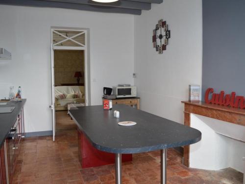Charmante maison avec jardin prive, cheminee et WIFI - FR-1-381-67 in Seuilly