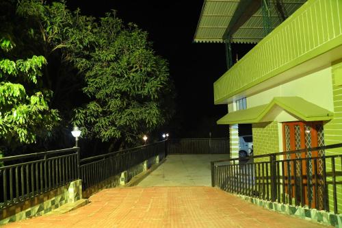 Holiday Greens Homestay