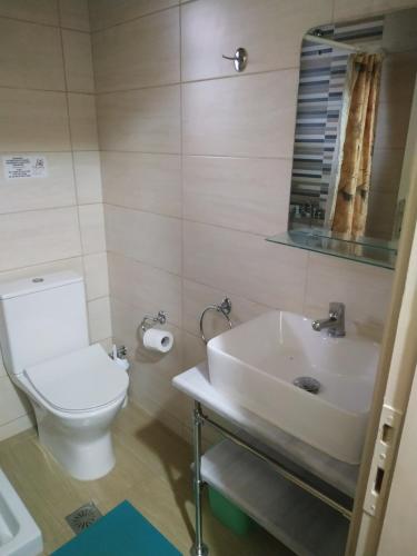 2 bedrooms, 3 beds