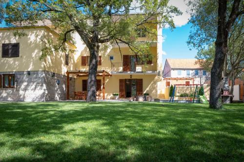 Iekārtas, Villa Breeze - perfect getaway in untouched nature in Bisko