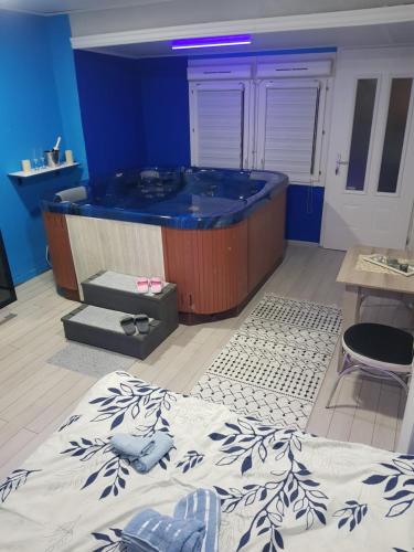 Swimming Room