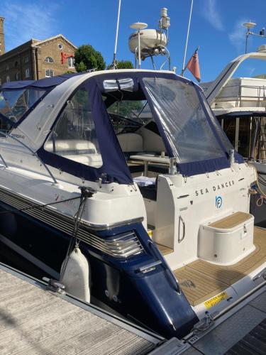 Entire Boat at St Katherine Docks 2 Available select using room options, Londyn (zdjęcie 6)