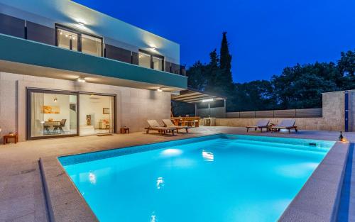 Istriensonne 0005 - Villa Maristra mit Pool - Location, gîte - Šišan